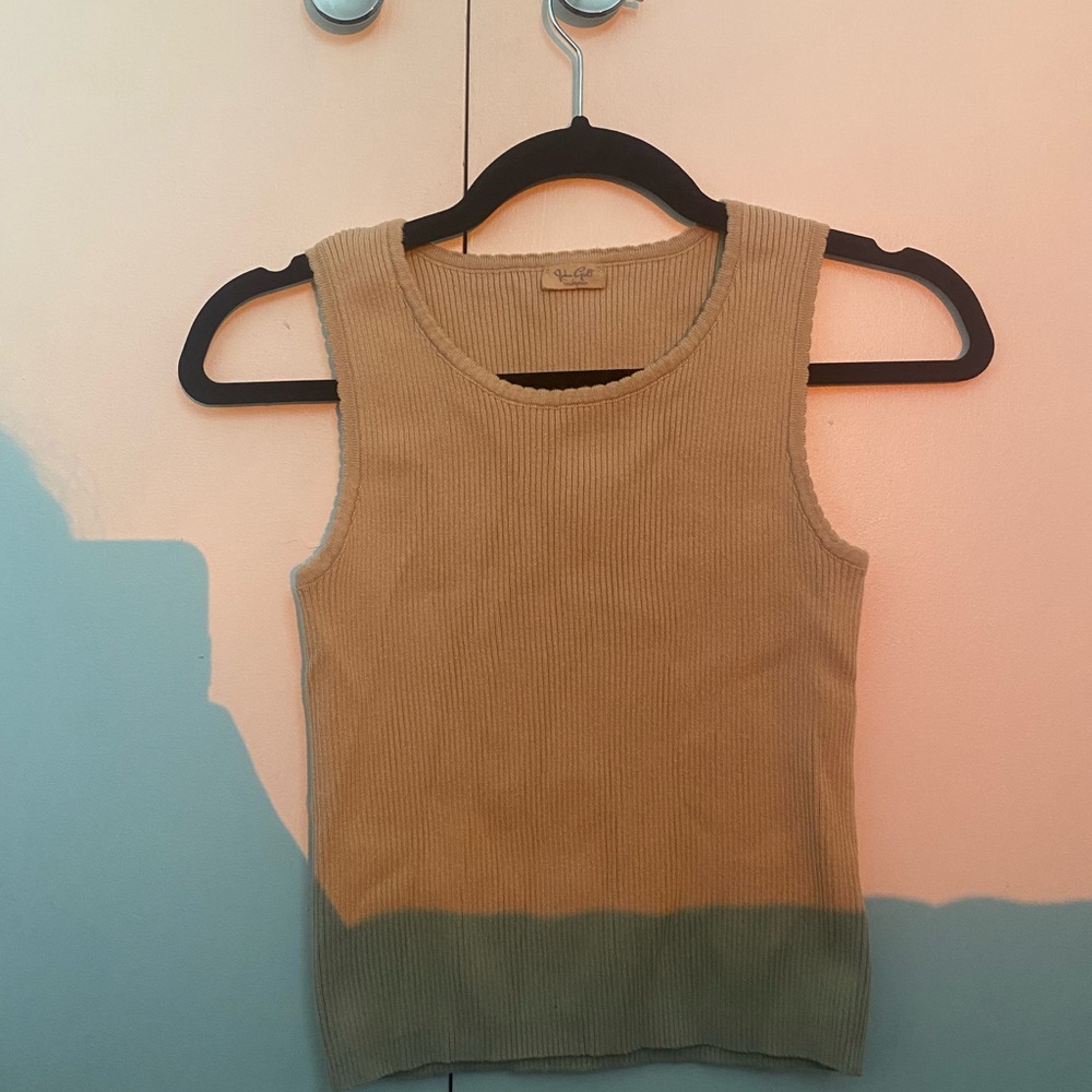tan tank top